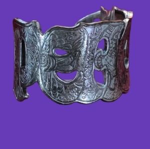 📣 Rare Lucky 🍀 Brand ☮️ Peace✌️ Cuff Mid 2000's Adjustable 🎁Fashion🎀